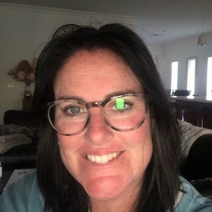 Meet your Posher, Lindy